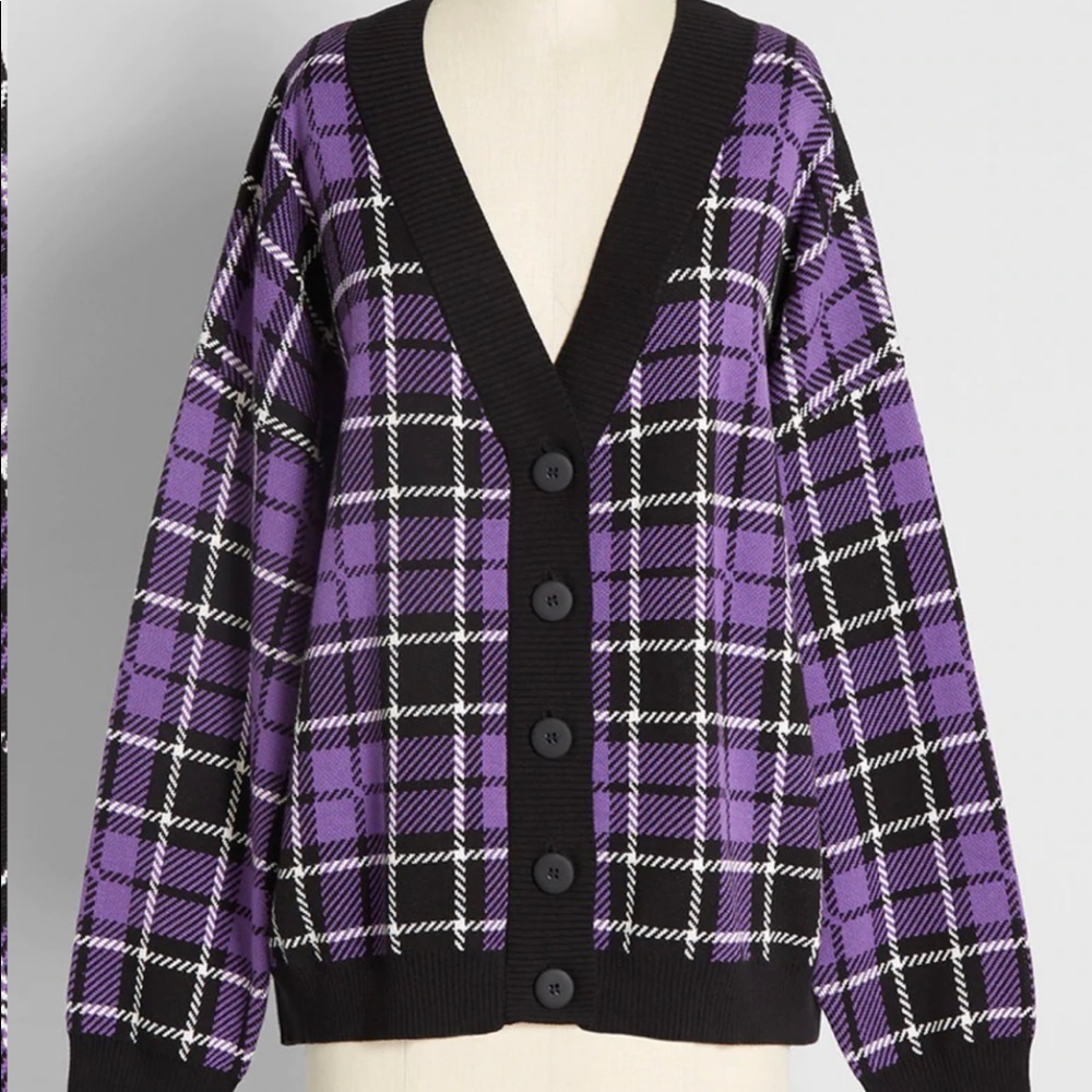 So Bad and Knotted in Plaid sweater
